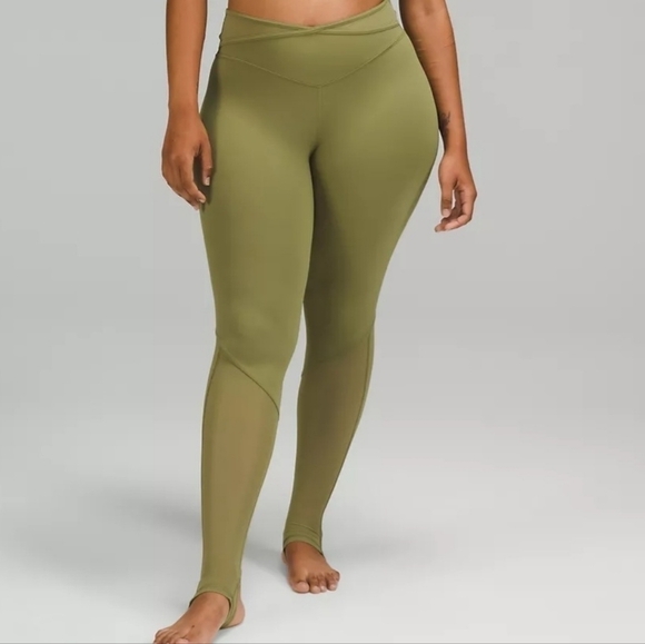 Lululemon Nulu and Crisscross Mesh Stirrup Tight Size 10 Bronze Green NWT - Picture 1 of 9